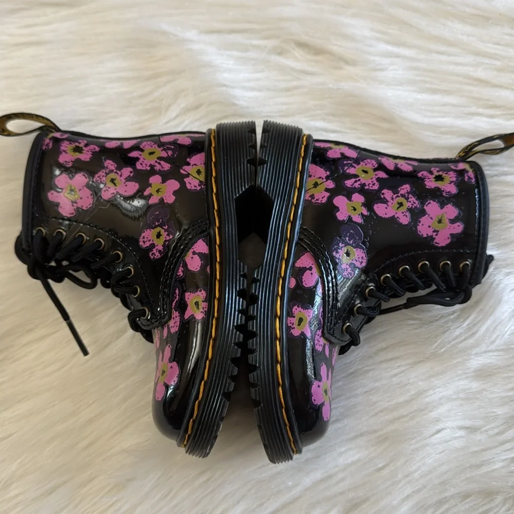 Dr. Martens Toddler Pansey Fayre Pink Floral Combat Boots Size 7
